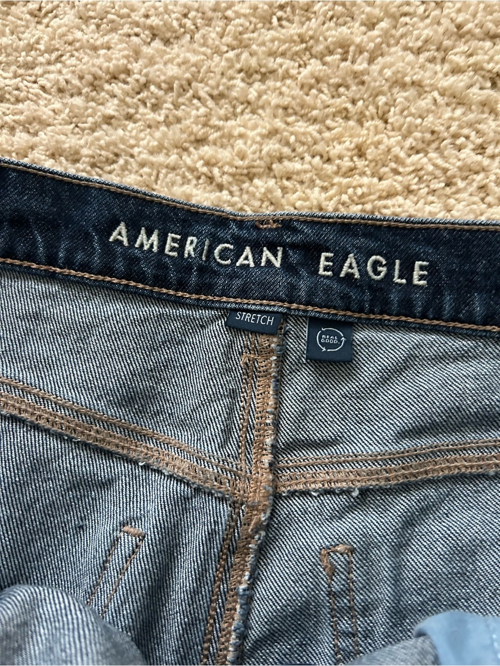 American Eagle Women's Barrel Jeans - Picture 4 of 8